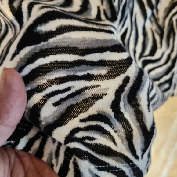 TanJay Lightweight Zip Up - Picture 5 of 6